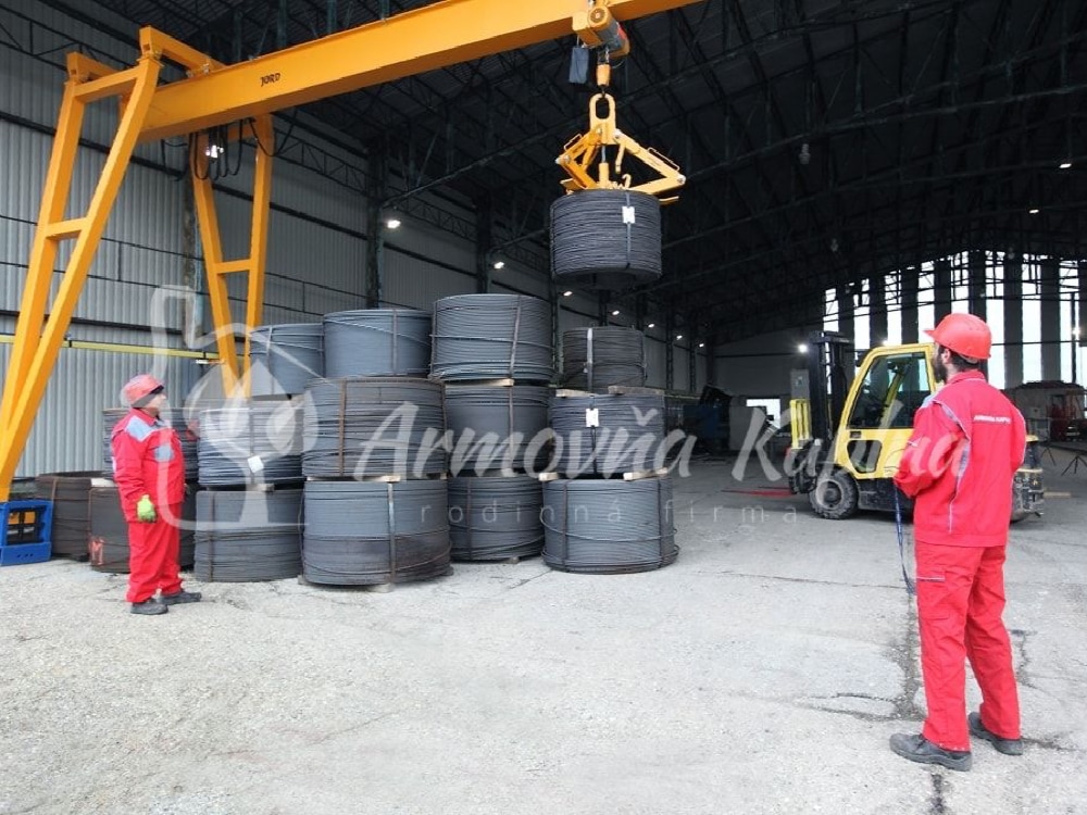 Armovňa Galanta - Strihanie a ohýbanie betonárskej ocele podľa požiadaviek zákazníka